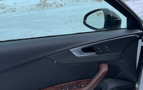 Audi A4, 2017 год, 2 800 000 рублей, 20 фотография