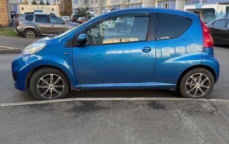 Peugeot 107 I рестайлинг, 2010 год, 336 000 рублей, 5 фотография
