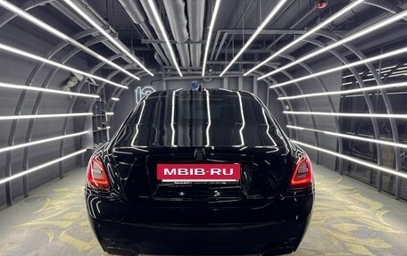 Rolls-Royce Ghost Series II рестайлинг, 2021 год, 34 950 000 рублей, 5 фотография