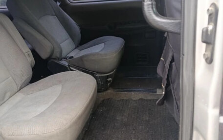 Hyundai H-1 II рестайлинг, 2008 год, 650 000 рублей, 15 фотография