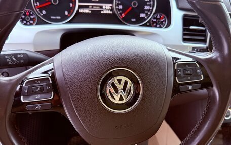 Volkswagen Touareg III, 2012 год, 2 350 000 рублей, 4 фотография