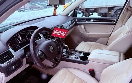 Volkswagen Touareg III, 2012 год, 2 350 000 рублей, 7 фотография