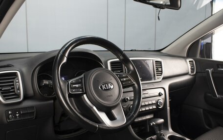 KIA Sportage IV рестайлинг, 2021 год, 2 780 000 рублей, 10 фотография