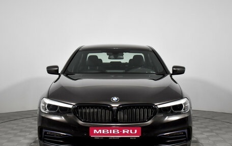 BMW 5 серия, 2017 год, 3 380 000 рублей, 2 фотография