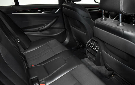 BMW 5 серия, 2017 год, 3 380 000 рублей, 14 фотография