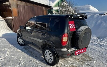 Chevrolet Niva I рестайлинг, 2006 год, 210 000 рублей, 3 фотография
