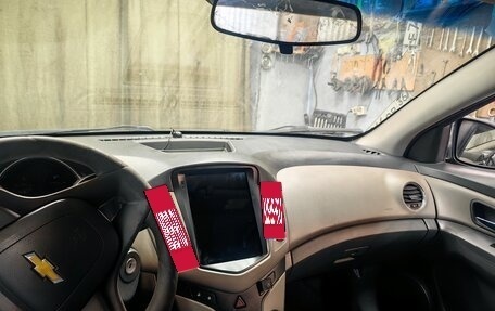 Chevrolet Cruze II, 2010 год, 475 000 рублей, 5 фотография