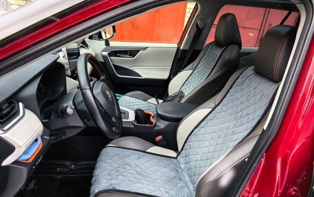 Toyota RAV4, 2022 год, 3 950 000 рублей, 10 фотография