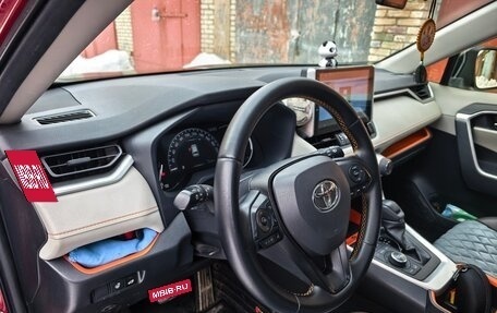 Toyota RAV4, 2022 год, 3 950 000 рублей, 11 фотография
