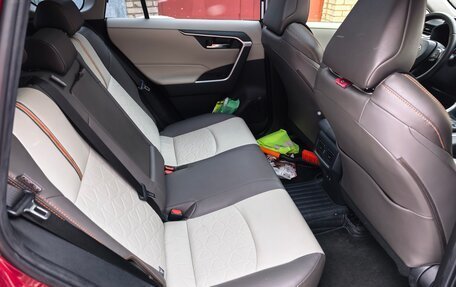 Toyota RAV4, 2022 год, 3 950 000 рублей, 16 фотография