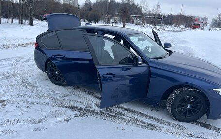 BMW 3 серия, 2017 год, 2 000 000 рублей, 13 фотография