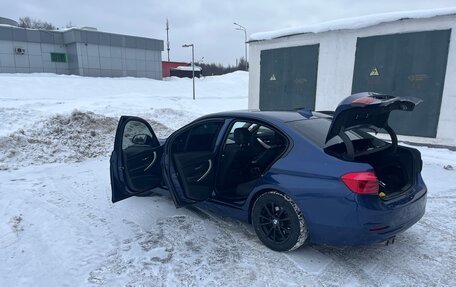 BMW 3 серия, 2017 год, 2 000 000 рублей, 10 фотография