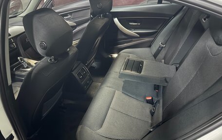 BMW 3 серия, 2015 год, 1 600 000 рублей, 3 фотография