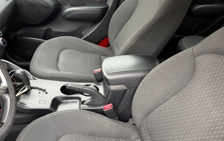 Hyundai ix35 I рестайлинг, 2011 год, 1 200 000 рублей, 8 фотография