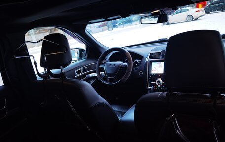 Ford Explorer VI, 2018 год, 3 250 000 рублей, 9 фотография