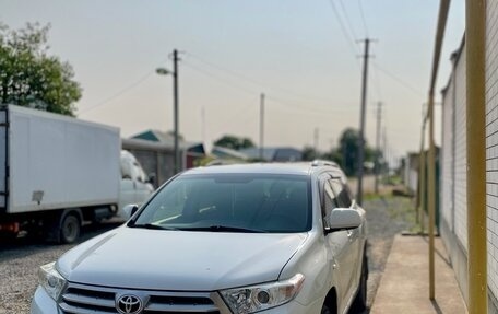 Toyota Highlander III, 2012 год, 1 550 000 рублей, 4 фотография