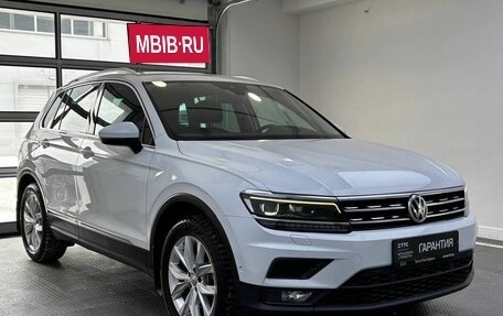 Volkswagen Tiguan II, 2019 год, 2 899 000 рублей, 3 фотография