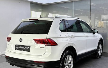 Volkswagen Tiguan II, 2019 год, 2 899 000 рублей, 6 фотография