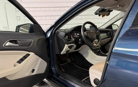 Mercedes-Benz GLA, 2019 год, 2 850 000 рублей, 15 фотография