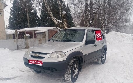 Chevrolet Niva I рестайлинг, 2017 год, 680 000 рублей, 1 фотография
