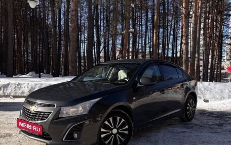 Chevrolet Cruze II, 2013 год, 630 000 рублей, 3 фотография