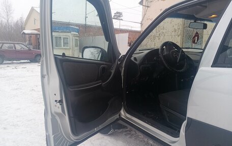 Chevrolet Niva I рестайлинг, 2017 год, 680 000 рублей, 9 фотография