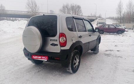 Chevrolet Niva I рестайлинг, 2017 год, 680 000 рублей, 7 фотография