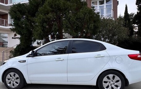 KIA Rio III рестайлинг, 2015 год, 1 000 000 рублей, 3 фотография