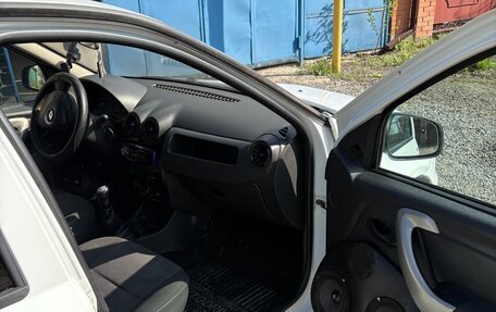 Renault Logan I, 2015 год, 350 000 рублей, 5 фотография