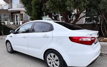 KIA Rio III рестайлинг, 2015 год, 1 000 000 рублей, 7 фотография