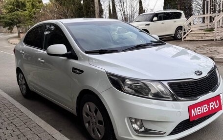 KIA Rio III рестайлинг, 2015 год, 1 000 000 рублей, 5 фотография