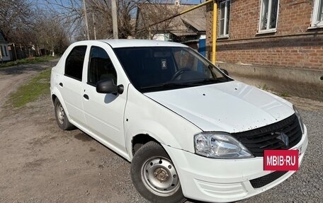 Renault Logan I, 2015 год, 350 000 рублей, 2 фотография