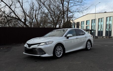 Toyota Camry, 2019 год, 2 500 000 рублей, 2 фотография