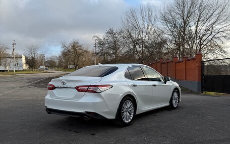 Toyota Camry, 2019 год, 2 500 000 рублей, 4 фотография