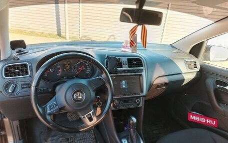 Volkswagen Polo VI (EU Market), 2015 год, 1 000 000 рублей, 15 фотография