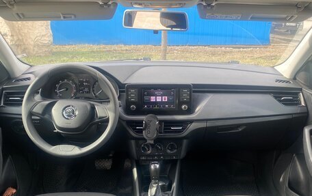 Skoda Rapid II, 2021 год, 999 999 рублей, 14 фотография