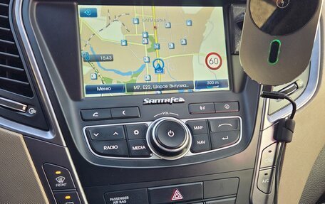 Hyundai Santa Fe III рестайлинг, 2012 год, 1 890 000 рублей, 2 фотография