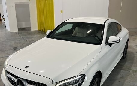Mercedes-Benz C-Класс, 2019 год, 3 500 000 рублей, 5 фотография