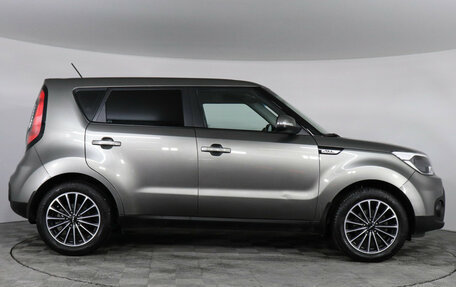 KIA Soul II рестайлинг, 2018 год, 1 697 000 рублей, 4 фотография
