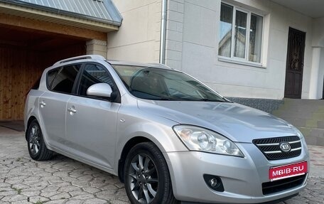 KIA cee'd I рестайлинг, 2009 год, 850 000 рублей, 1 фотография
