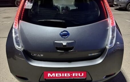 Nissan Leaf I, 2017 год, 1 300 000 рублей, 7 фотография