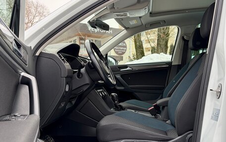 Volkswagen Tiguan II, 2019 год, 2 630 000 рублей, 15 фотография