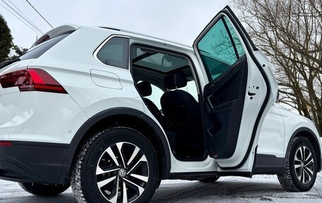 Volkswagen Tiguan II, 2019 год, 2 630 000 рублей, 23 фотография