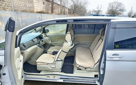 Toyota ISis I, 2013 год, 1 320 000 рублей, 5 фотография