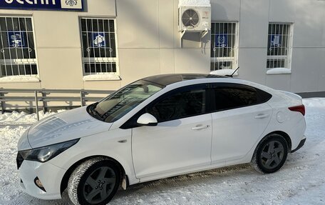 Hyundai Solaris II рестайлинг, 2021 год, 1 350 000 рублей, 10 фотография