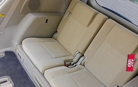 Toyota ISis I, 2013 год, 1 320 000 рублей, 8 фотография