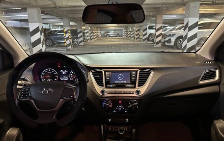 Hyundai Solaris II рестайлинг, 2021 год, 1 350 000 рублей, 20 фотография