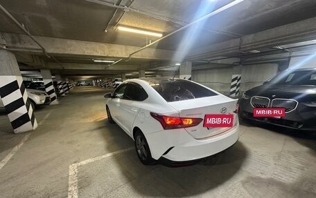 Hyundai Solaris II рестайлинг, 2021 год, 1 350 000 рублей, 28 фотография