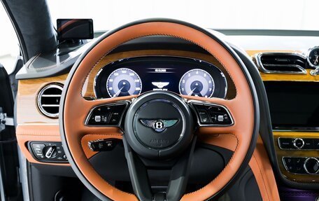 Bentley Bentayga I, 2022 год, 23 800 000 рублей, 18 фотография