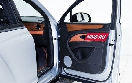 Bentley Bentayga I, 2022 год, 23 800 000 рублей, 9 фотография